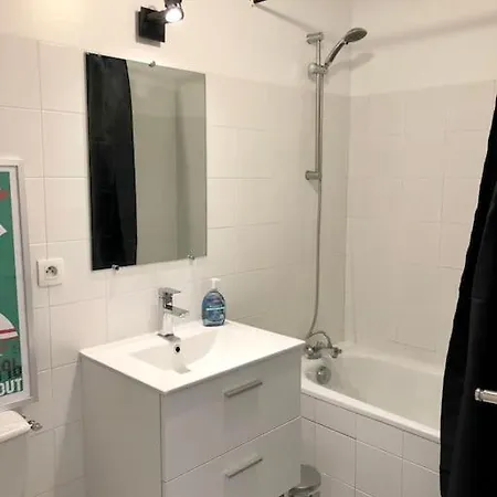 T2 A Pieds Apartment *